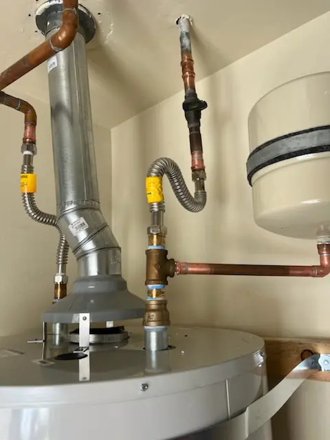 Water heater installation and plumbing repair in Berkeley Village